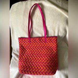 Vera Bradley Ziggy Zag Tote Pink Orange Floral Lining